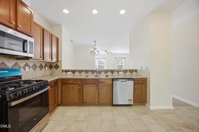 316 Linden Park Lane, Cary, NC 27519