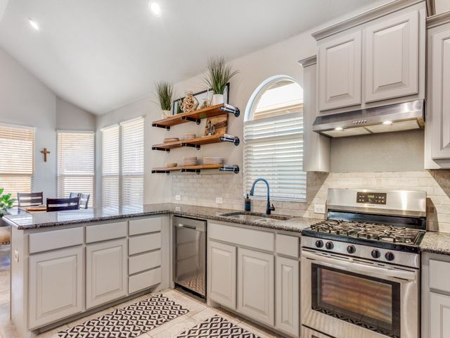 9301 Bronze Meadow Drive, Fort Worth, TX 76131