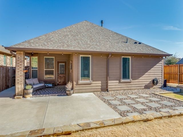 9301 Bronze Meadow Drive, Fort Worth, TX 76131