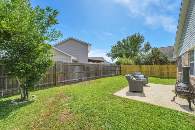 389 Pristine Water Lane, Mary Esther, FL 32569