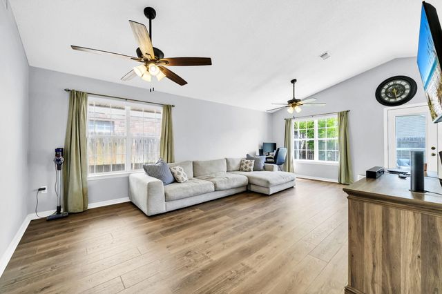 389 Pristine Water Lane, Mary Esther, FL 32569