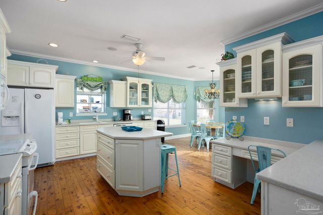 1206 Maldonado Dr, Pensacola Beach, FL 32561