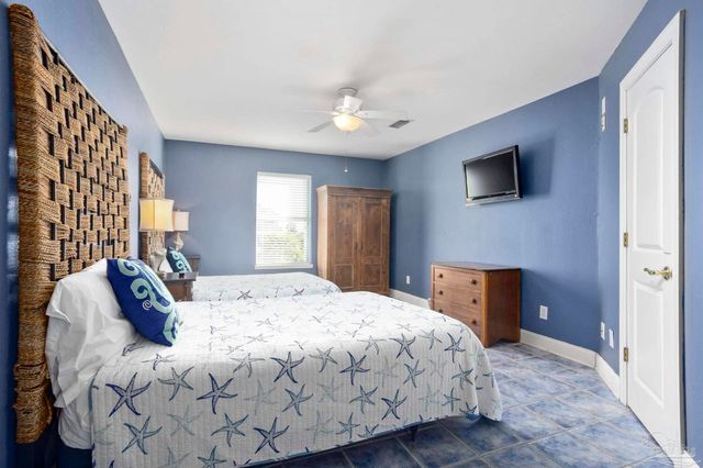 1206 Maldonado Dr, Pensacola Beach, FL 32561