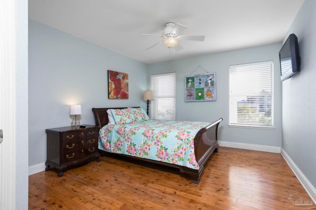 1206 Maldonado Dr, Pensacola Beach, FL 32561