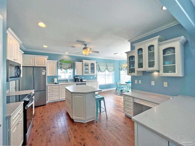 1206 Maldonado Dr, Pensacola Beach, FL 32561