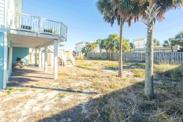 1206 Maldonado Dr, Pensacola Beach, FL 32561