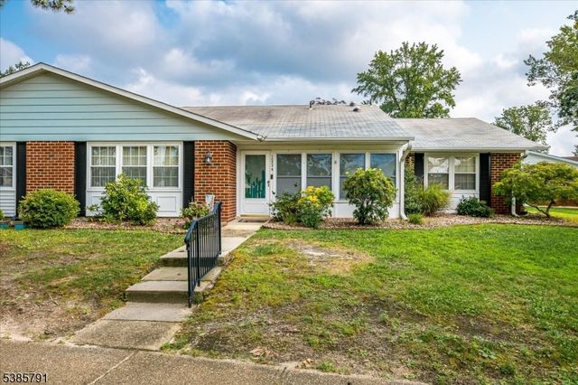 1052 Shetland Dr, Lakewood Twp., NJ 08701