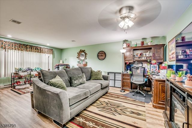 1052 Shetland Dr, Lakewood Twp., NJ 08701