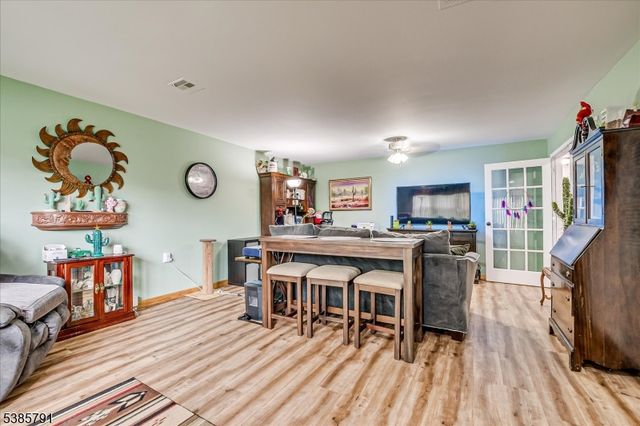 1052 Shetland Dr, Lakewood Twp., NJ 08701