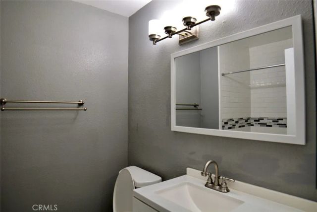 962 W Arrow A, Upland, CA 91786
