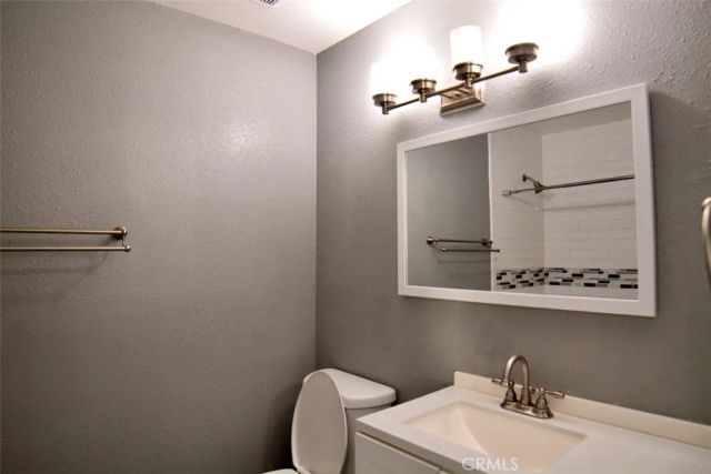 962 W Arrow A, Upland, CA 91786