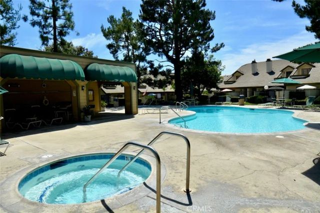 962 W Arrow A, Upland, CA 91786