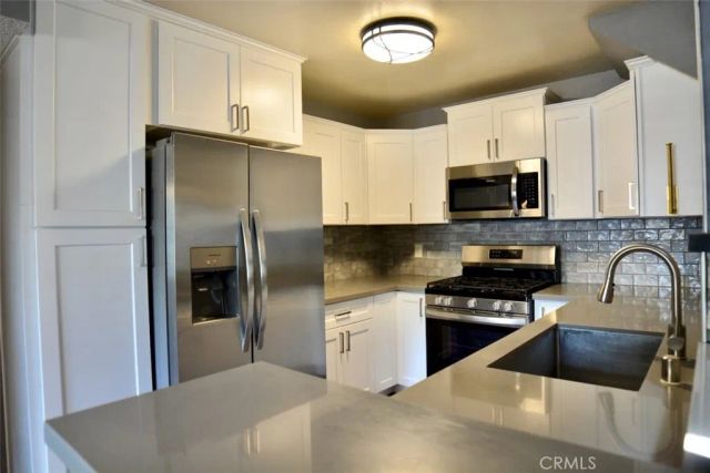 962 W Arrow A, Upland, CA 91786