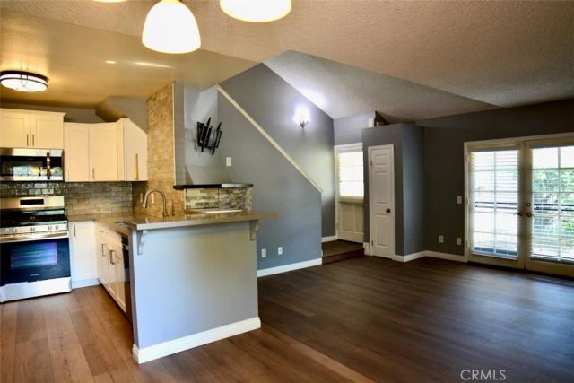 962 W Arrow A, Upland, CA 91786
