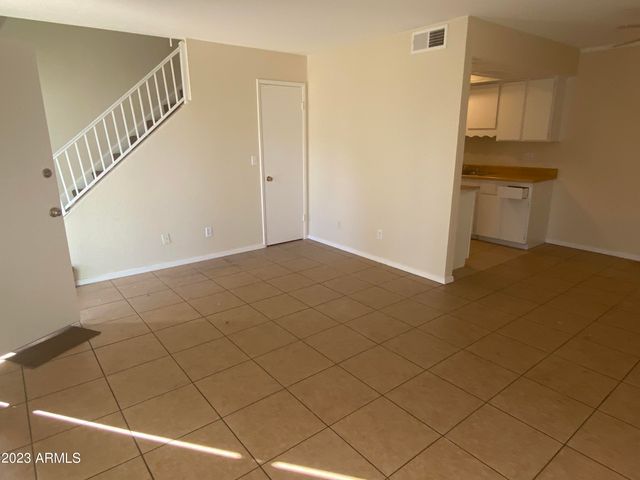 6002 W TOWNLEY Avenue, Glendale, AZ 85302