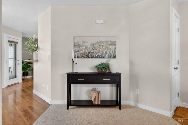 6914 E Greens Drive, Nampa, ID 83687