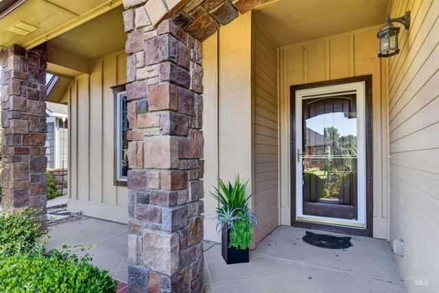 6914 E Greens Drive, Nampa, ID 83687