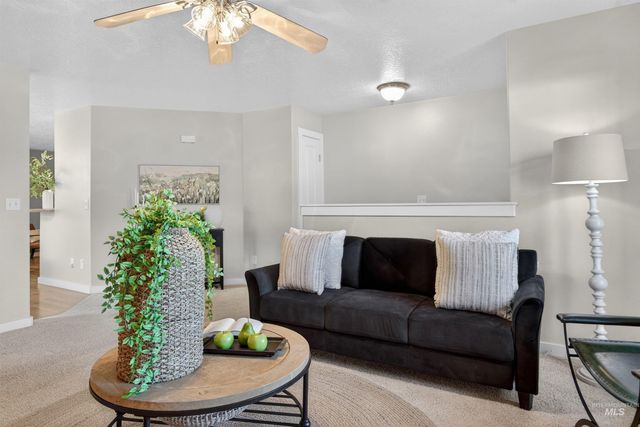 6914 E Greens Drive, Nampa, ID 83687