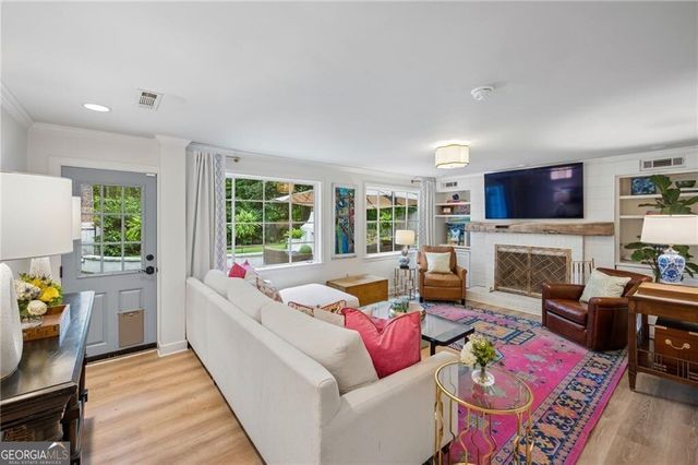 372 Pine Forest Road, Atlanta, GA 30342