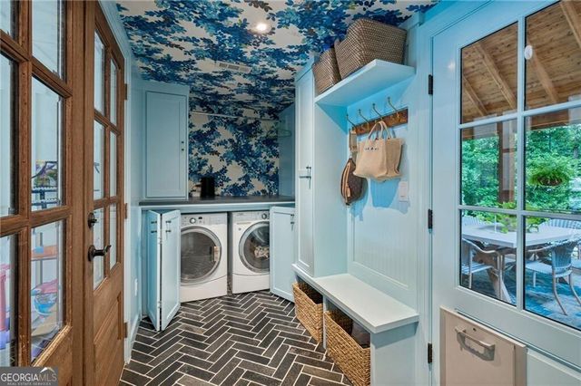 372 Pine Forest Road, Atlanta, GA 30342