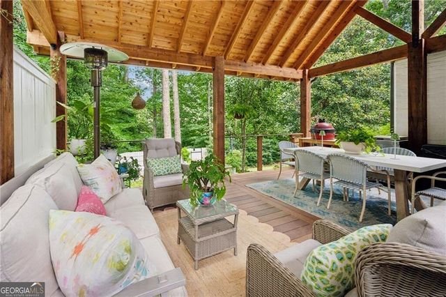 372 Pine Forest Road, Atlanta, GA 30342