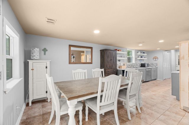 7906 Keneshaw DR, Austin, TX 78745