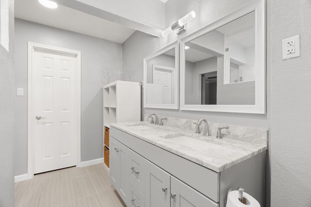 7906 Keneshaw DR, Austin, TX 78745