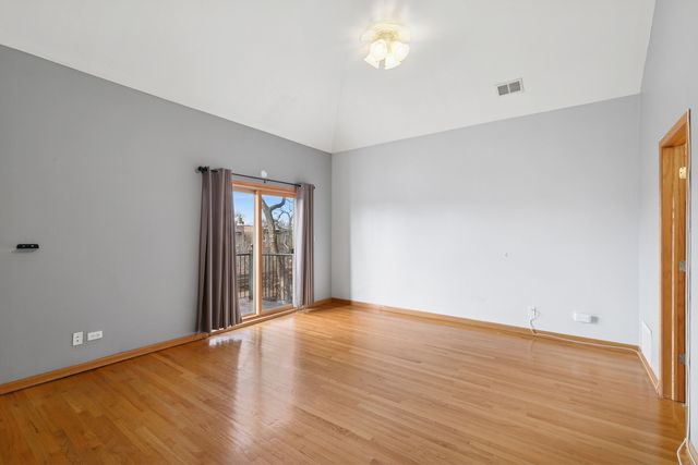 4426 S CALUMET Avenue 3, Chicago, IL 60653