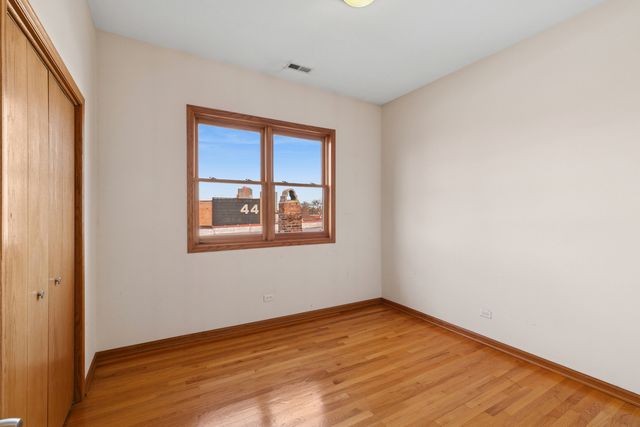 4426 S CALUMET Avenue 3, Chicago, IL 60653