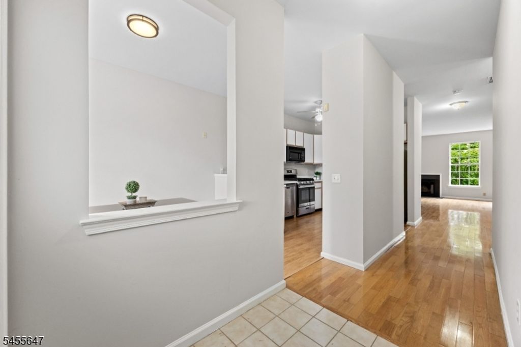 33 Gordon Cir, Parsippany-troy Hills Twp., NJ 07054 — photo 2