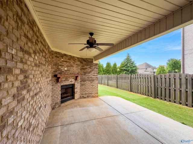 24 Silky Oak Circle SW, Huntsville, AL 35824
