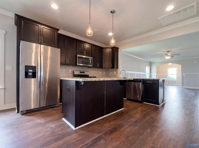 24 Silky Oak Circle SW, Huntsville, AL 35824