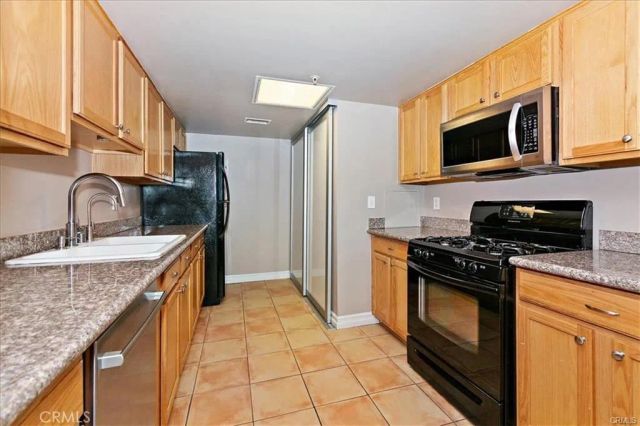 11124 Burbank Boulevard 310, North Hollywood, CA 91601