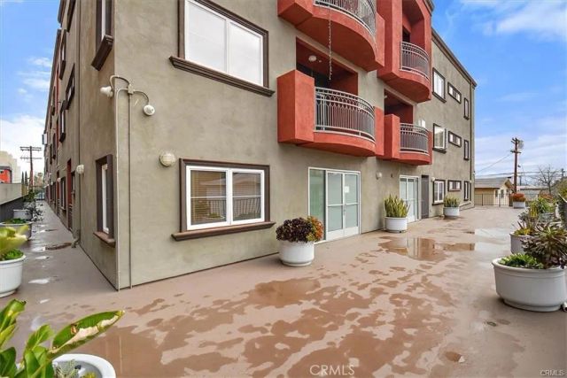 11124 Burbank Boulevard 310, North Hollywood, CA 91601