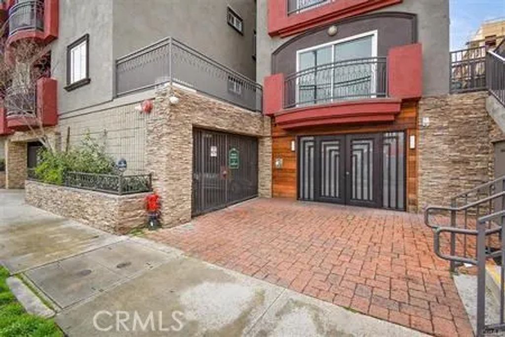 11124 Burbank Boulevard 310, North Hollywood, CA 91601