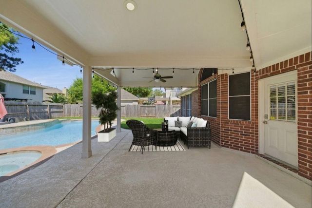 10711 N Belmont Court, Houston, TX 77065