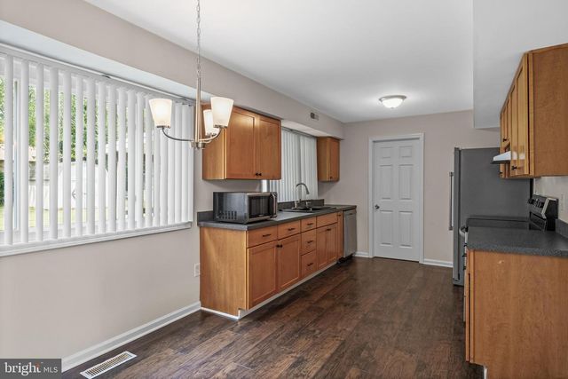 57 ABERDALE LN, Sicklerville, NJ 08081