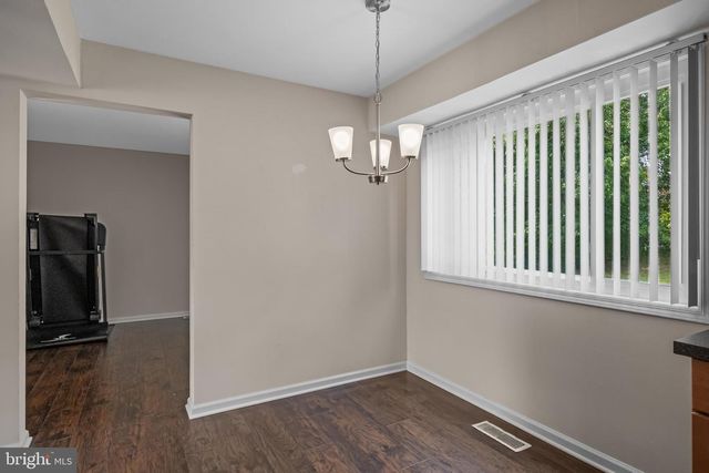 57 ABERDALE LN, Sicklerville, NJ 08081