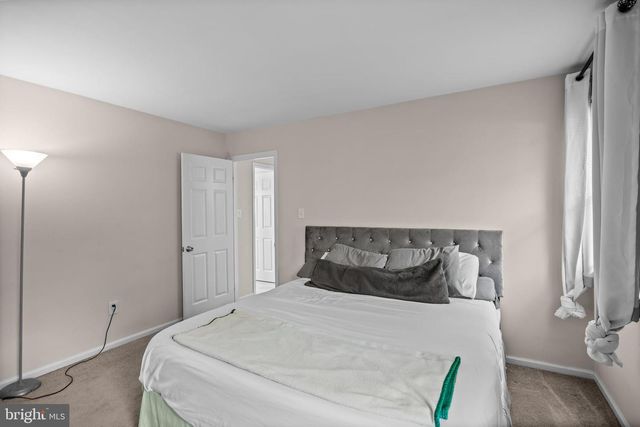 57 ABERDALE LN, Sicklerville, NJ 08081