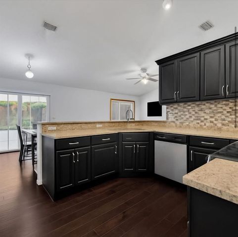 725 W 9TH STREET, Deltona, FL 32725