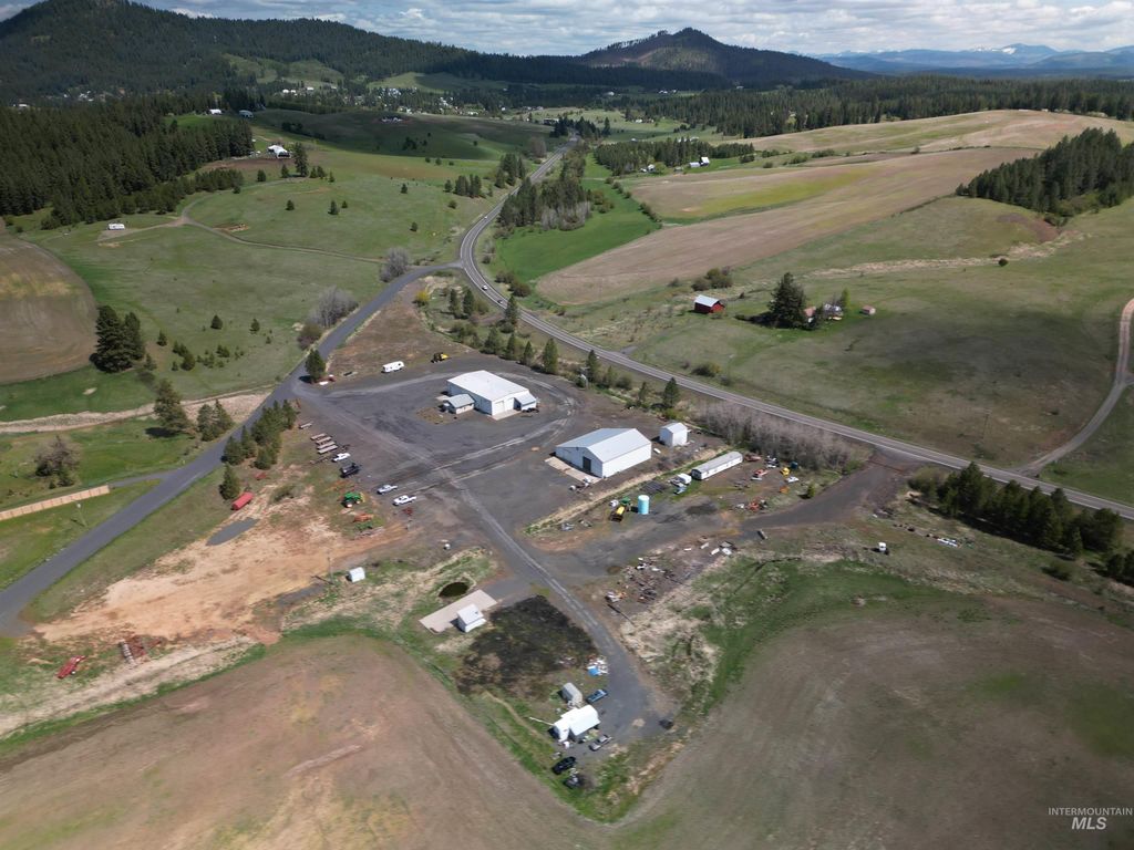 2810 Big Bear Ridge Rd, Deary, ID 83823 photo 2