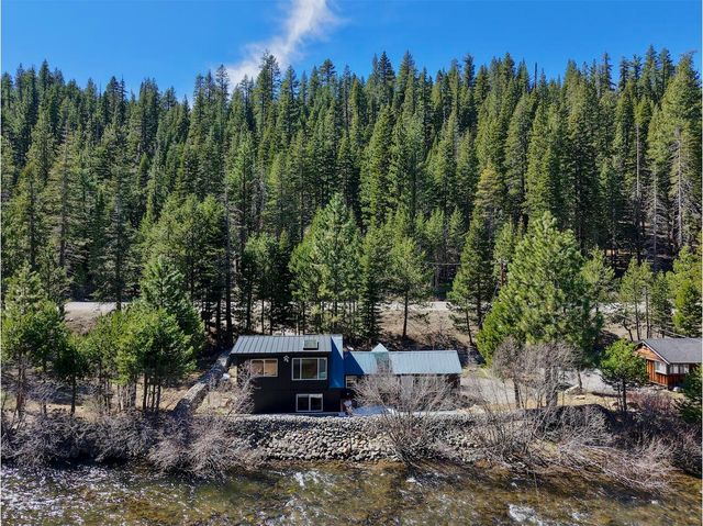 7594 + 7598 River Road, Truckee, CA 96161