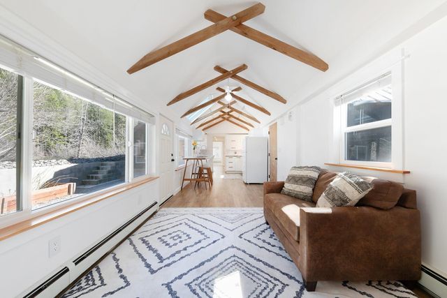 7594 + 7598 River Road, Truckee, CA 96161