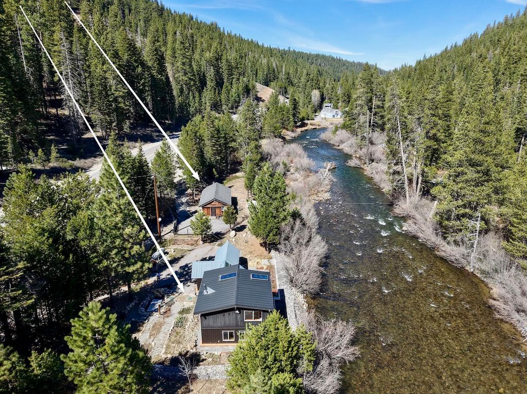 7594 + 7598 River Road, Truckee, CA 96161