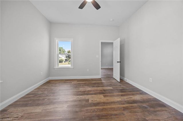 10 Hames Street, Lexington, NC 27295