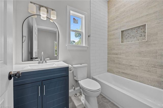 10 Hames Street, Lexington, NC 27295