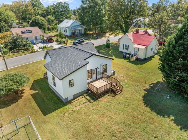 10 Hames Street, Lexington, NC 27295