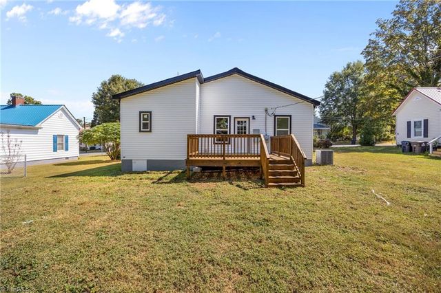 10 Hames Street, Lexington, NC 27295