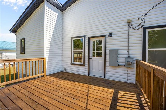 10 Hames Street, Lexington, NC 27295