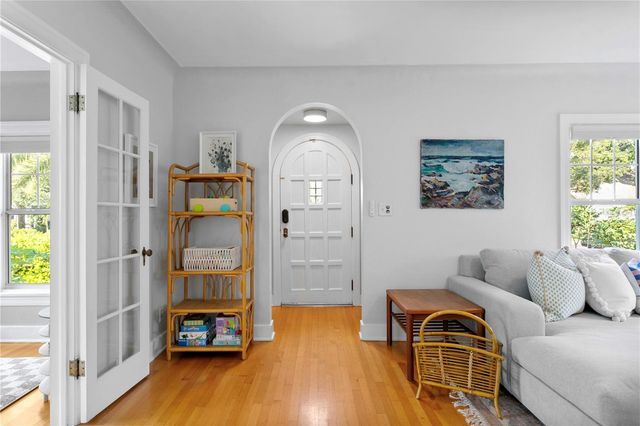 1101 11TH STREET N, St Petersburg, FL 33705
